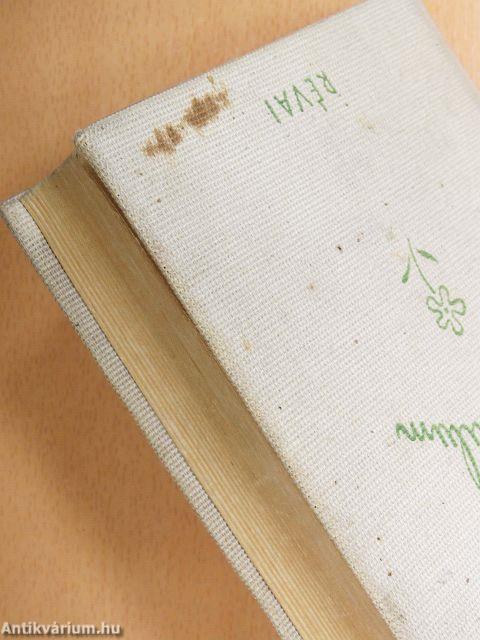 "50 kötet háború előtti szépirodalmi regény"