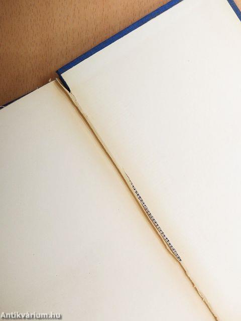 "50 kötet háború előtti szépirodalmi regény"