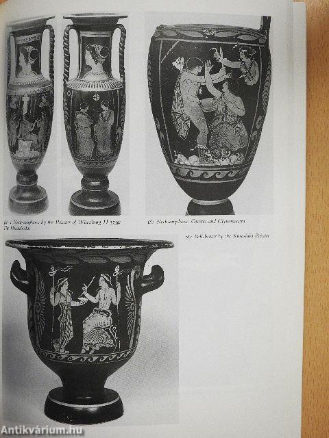 Red Figure Vases of South Italy and Sicily