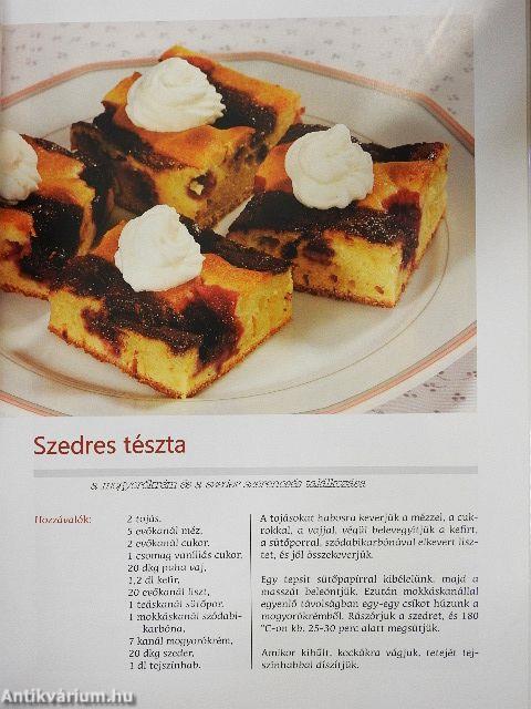 Édes házi sütemények kanállal kimérve