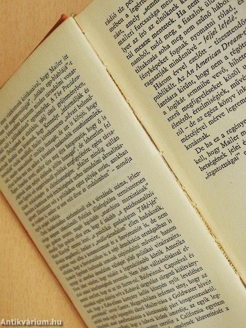 Meztelenek és holtak