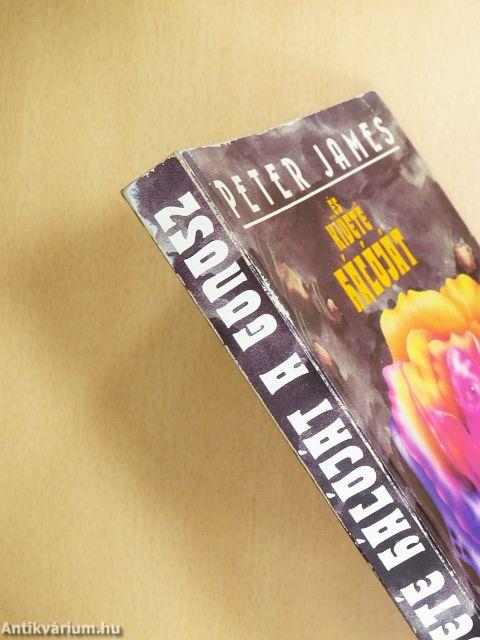 ...és kiveté hálóját a Gonosz