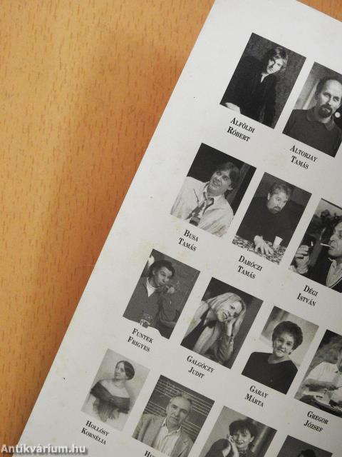 Páholy (dedikált példány)