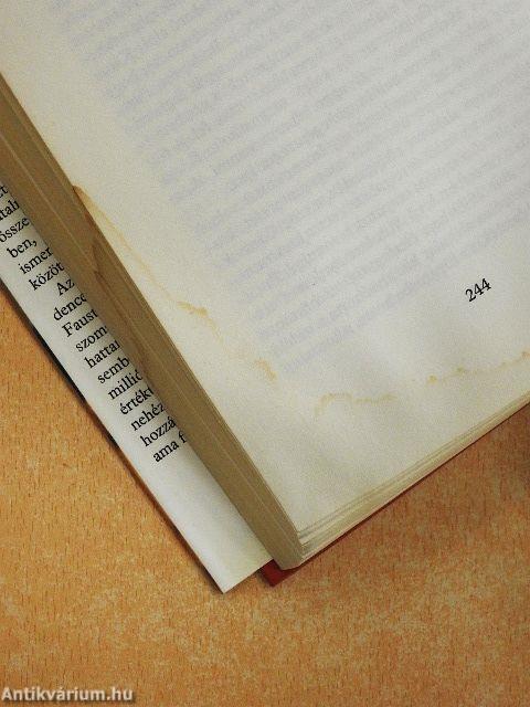 Faustus doktor boldogságos pokoljárása