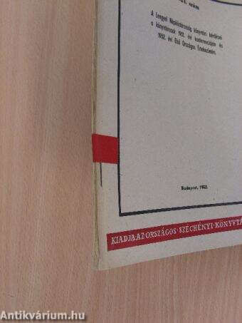 A Lengyel Népköztársaság könyvtári kérdései a könyvtárosok 1951. évi konferenciáján és 1952. évi Első Országos Értekezletén