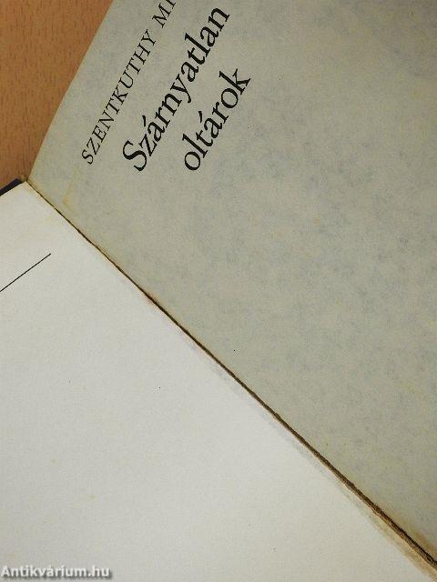 Szárnyatlan oltárok