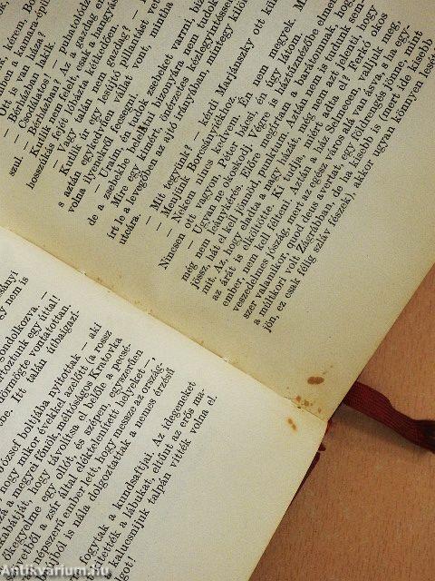 Kísértet Lublón/Az eladó birtok/Páva a varjúval/Függelék: Utóiratok a "Kísértet Lublón" című elbeszéléshez