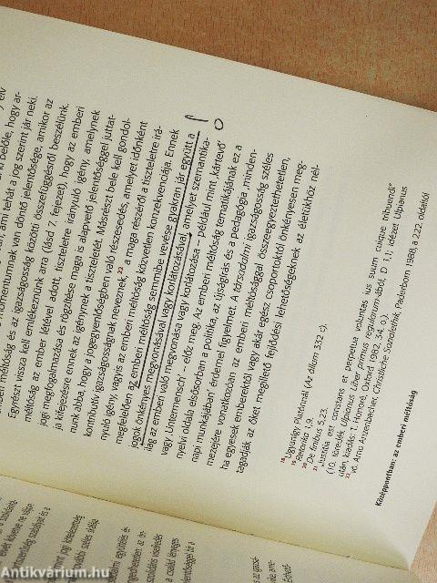 A középpontban: az emberi méltóság