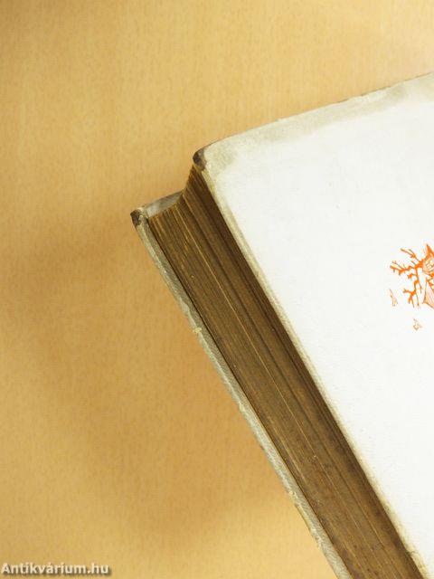 &quot;35 kötet háború előtti szépirodalmi mű&quot;