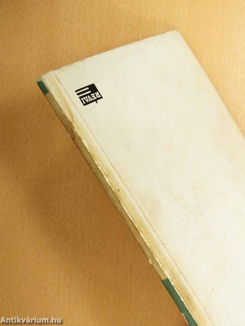 &quot;35 kötet háború előtti szépirodalmi mű&quot;