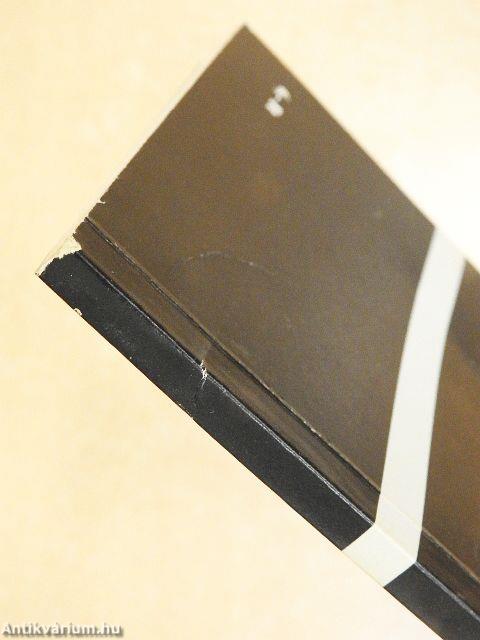 Egy lépéssel az Úristen előtt