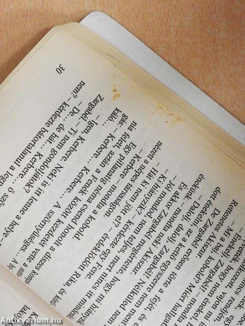 A Sosemlátott erdő meséi