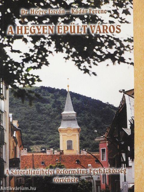 A hegyen épült város