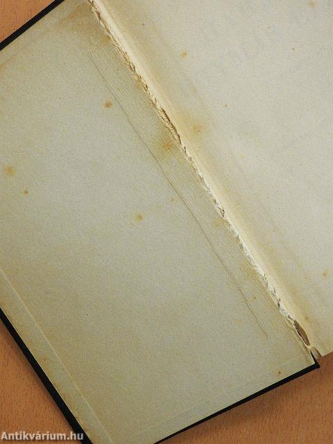 Hárman egymás ellen