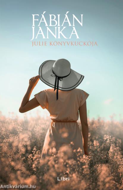 Julie Könyvkuckója - kartonált