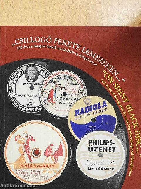 "Csillogó fekete lemezeken..."