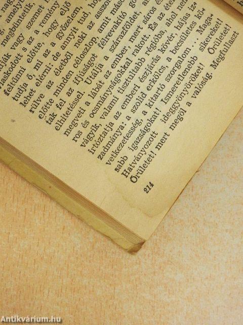 Az Isten háta mögött