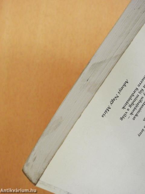 Magyar költőnők antológiája (kétszeresen dedikált és többszörösen aláírt példány)