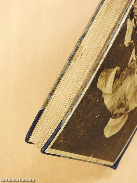 Az Uj Idők Receptkönyve