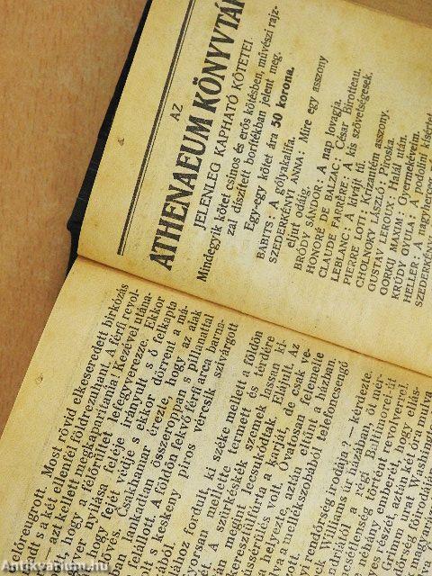 Thais/A kicsike/Két férfi az ágy alatt/Szfinksz kisasszony