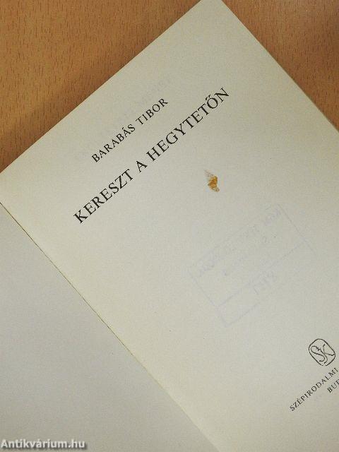 Kereszt a hegytetőn