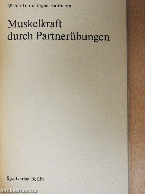 Muskelkraft durch Partnerübungen