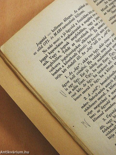 Közéleti tankönyv