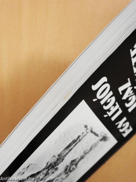 Egy légiós igaz története (dedikált példány)