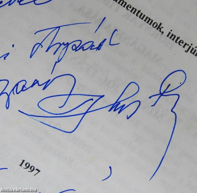 A hóhértörvények börtönországában (dedikált példány)