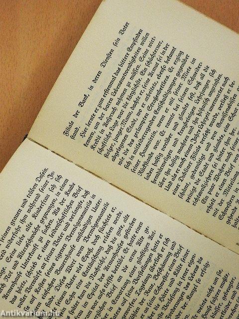 Tristram Lloyd (gótbetűs)