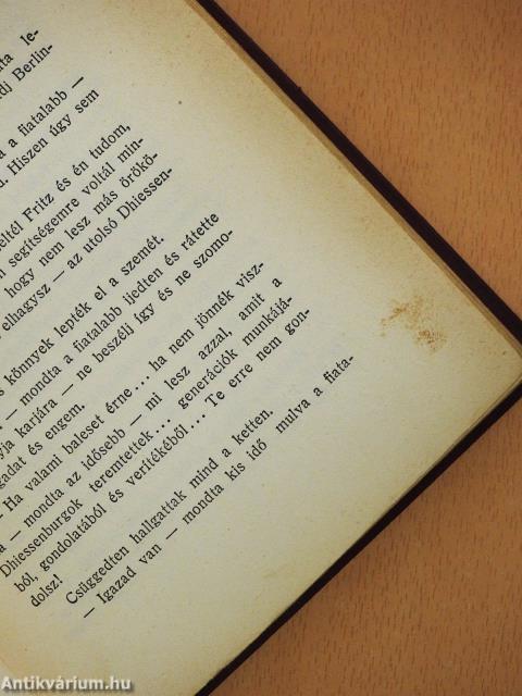 Lavinia Tarsin házassága I-II. (aláírt példány)