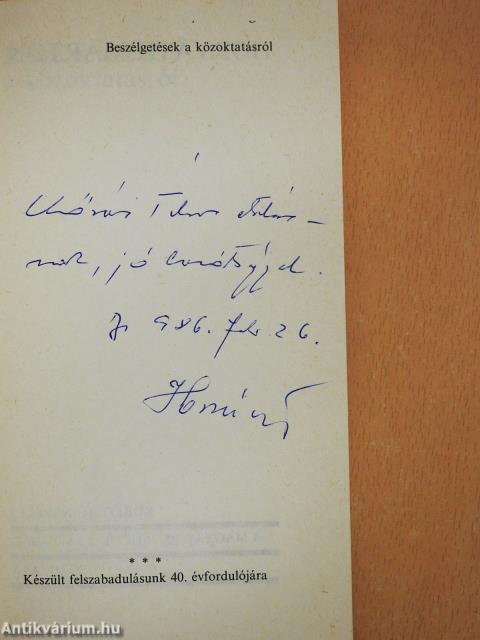 Beszélgetések a közoktatásról (dedikált példány)