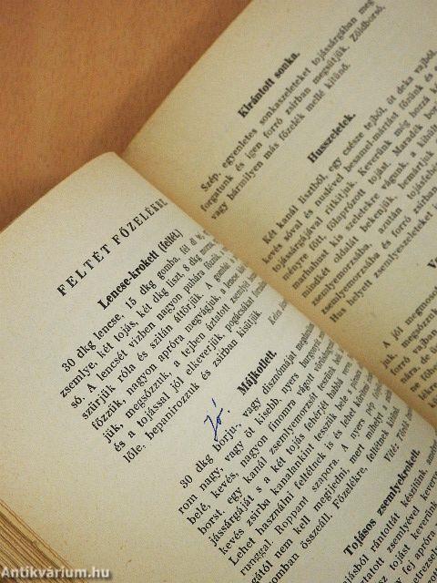 Az Uj Idők Receptkönyve