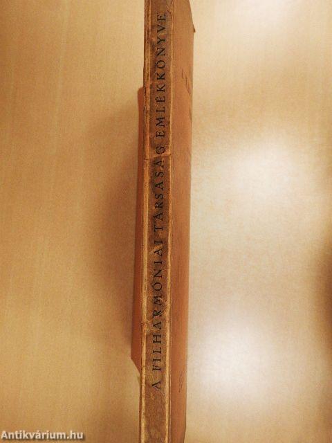 Kilenc évtized a magyar zeneművészet szolgálatában