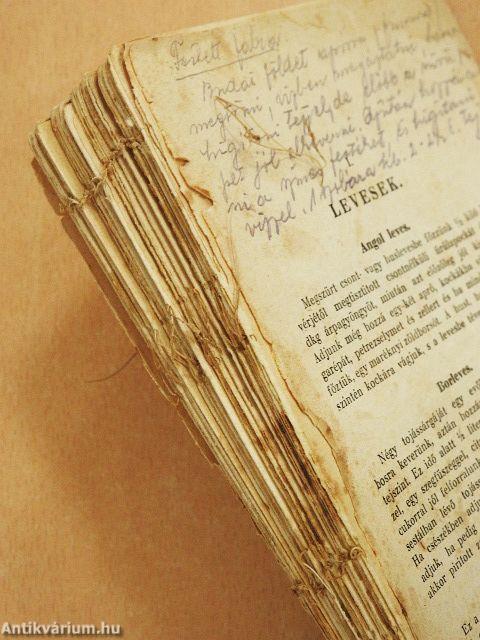 Az Uj Idők Receptkönyve (rossz állapotú)