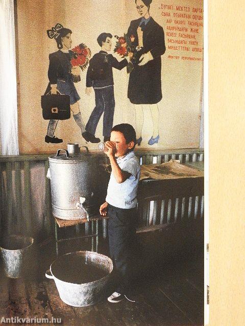 National Geographic February 1990