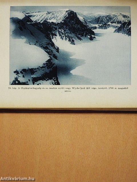 Repülőgépen az Északi sark felé