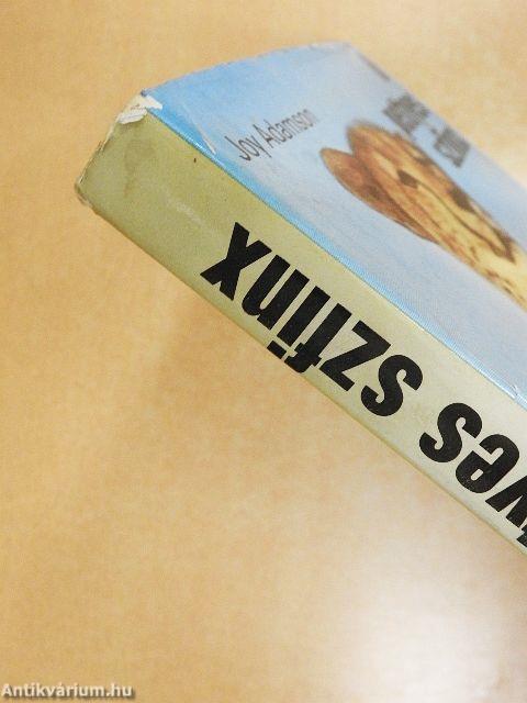 A pettyes szfinx