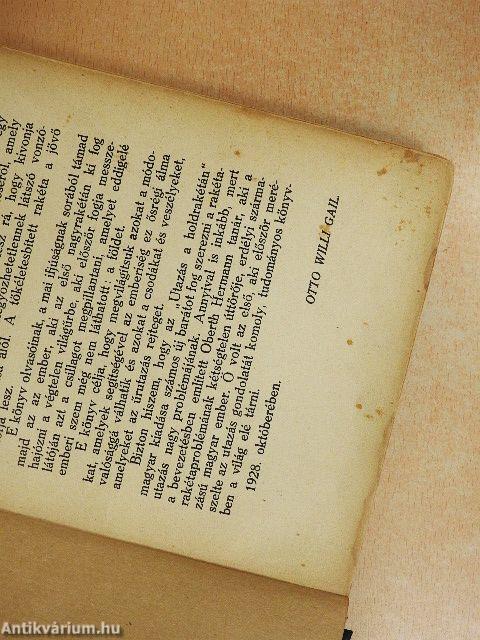 Utazás a Holdrakétán