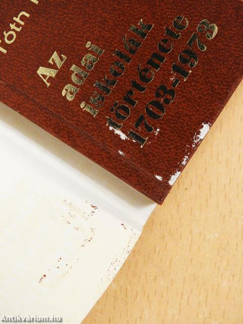 Az adai iskolák története (minikönyv)