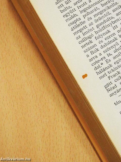 Henry Esmond története