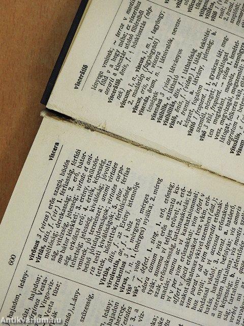 Latin-magyar szótár