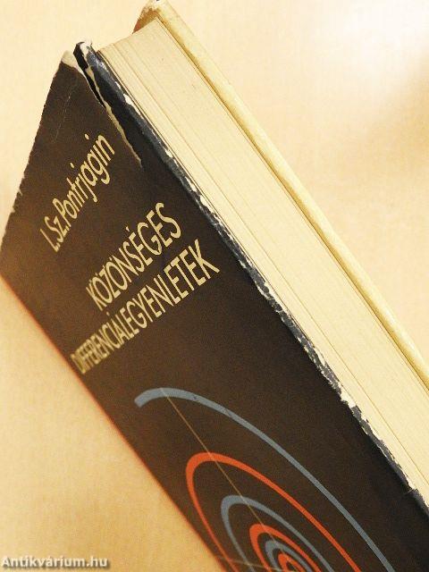 Közönséges differenciálegyenletek