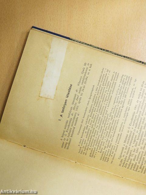 A kereskedelmi iskolai tanárok kassai szünidei tanfolyamának emlékkönyve