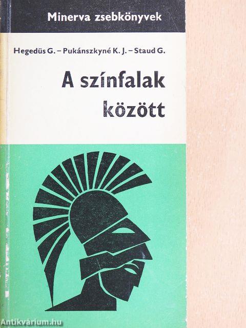 A színfalak között