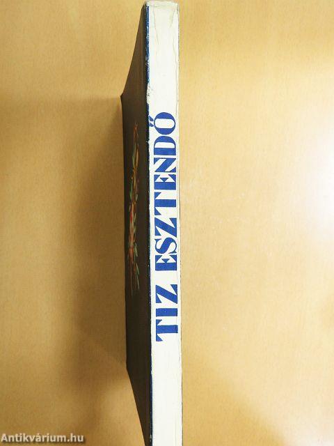 Tíz esztendő 1930. II.