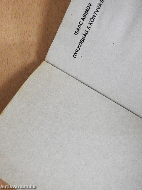 Gyilkosság a könyvvásáron