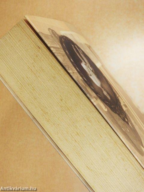 Fénykép ezüstkeretben