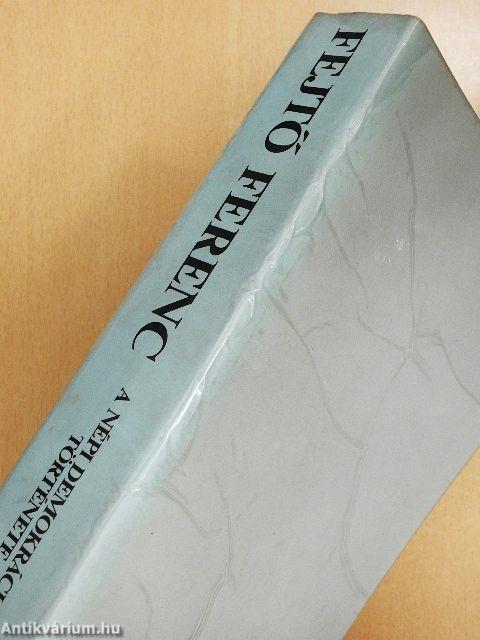 A népi demokráciák története I-II.