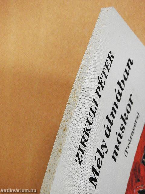 Mély álmában máskor